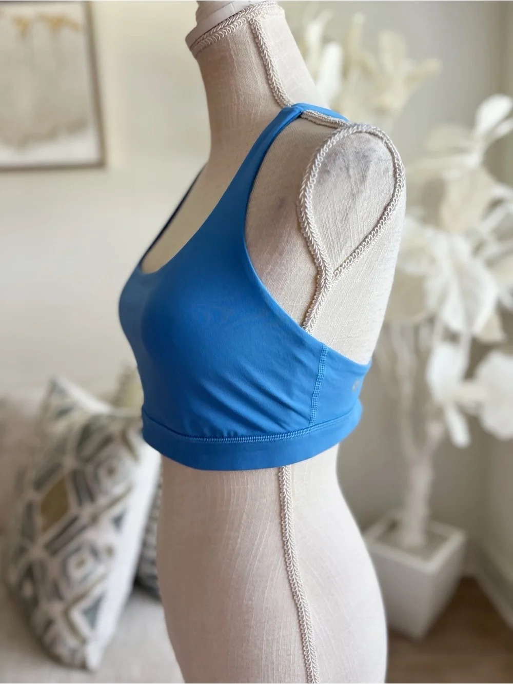 lululemon athletica Energy Adjustable Blue Strappy Crossback Sports Bra Size 10
